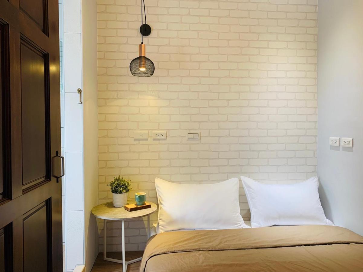 OYAJI Guesthouse - 台南老屋 可 包棟 民宿 Extérieur photo