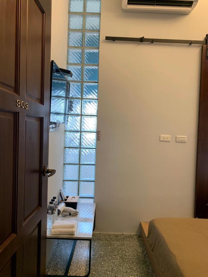 OYAJI Guesthouse - 台南老屋 可 包棟 民宿 Extérieur photo